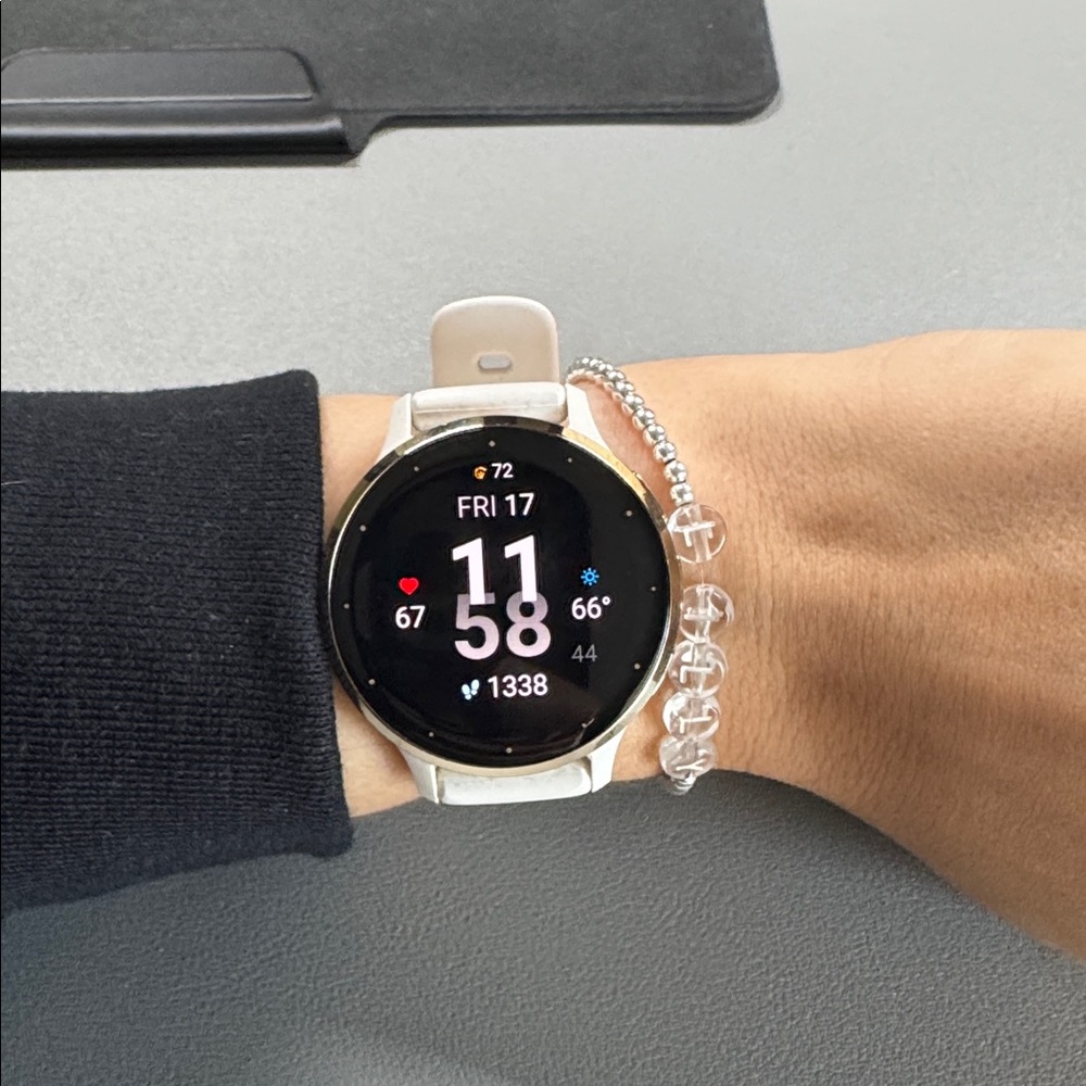 Garmin Venu 3S Soft Gold Stainless Steel Bezel